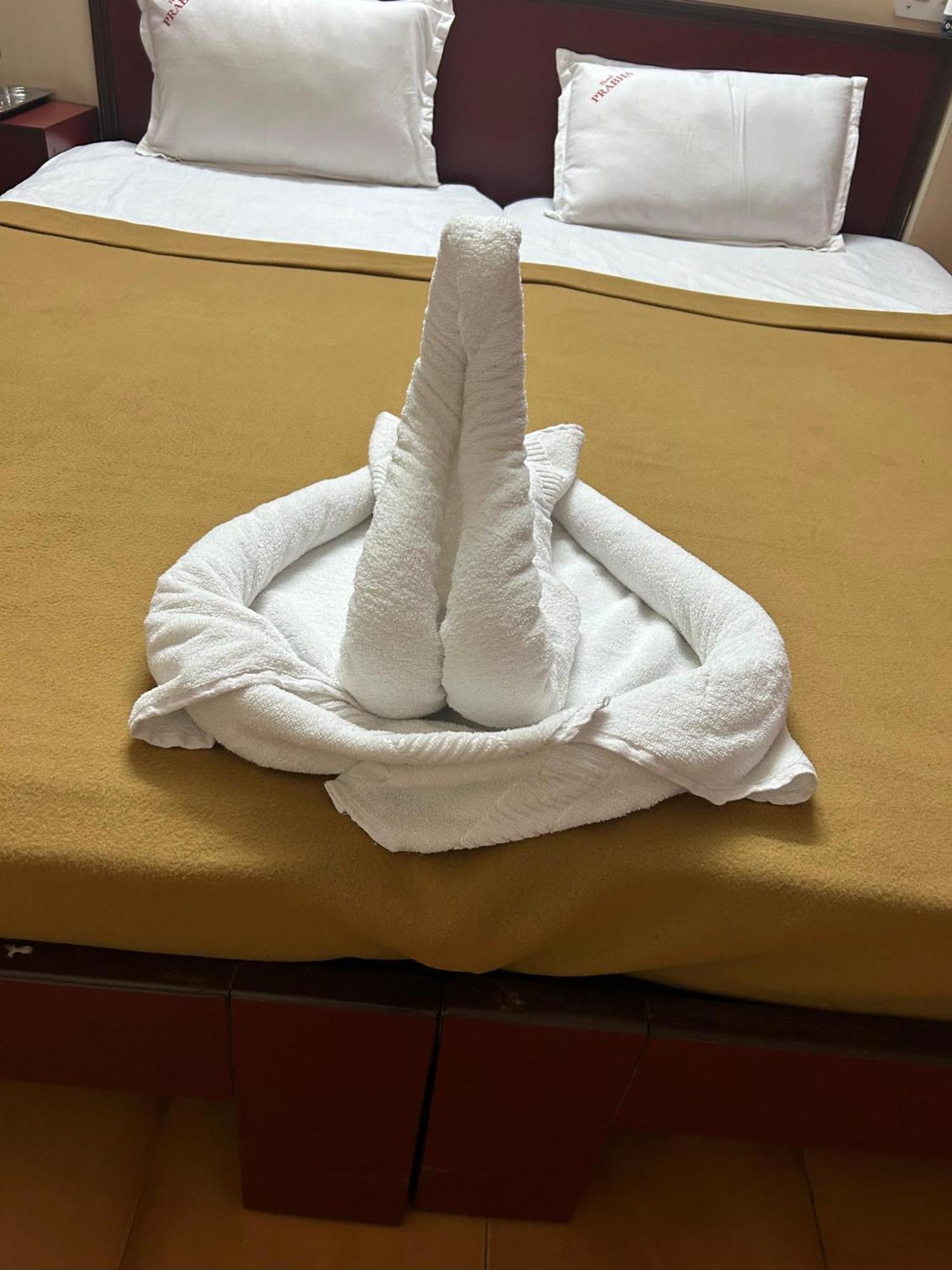 Hotel Prabha Ratnāgiri エクステリア 写真